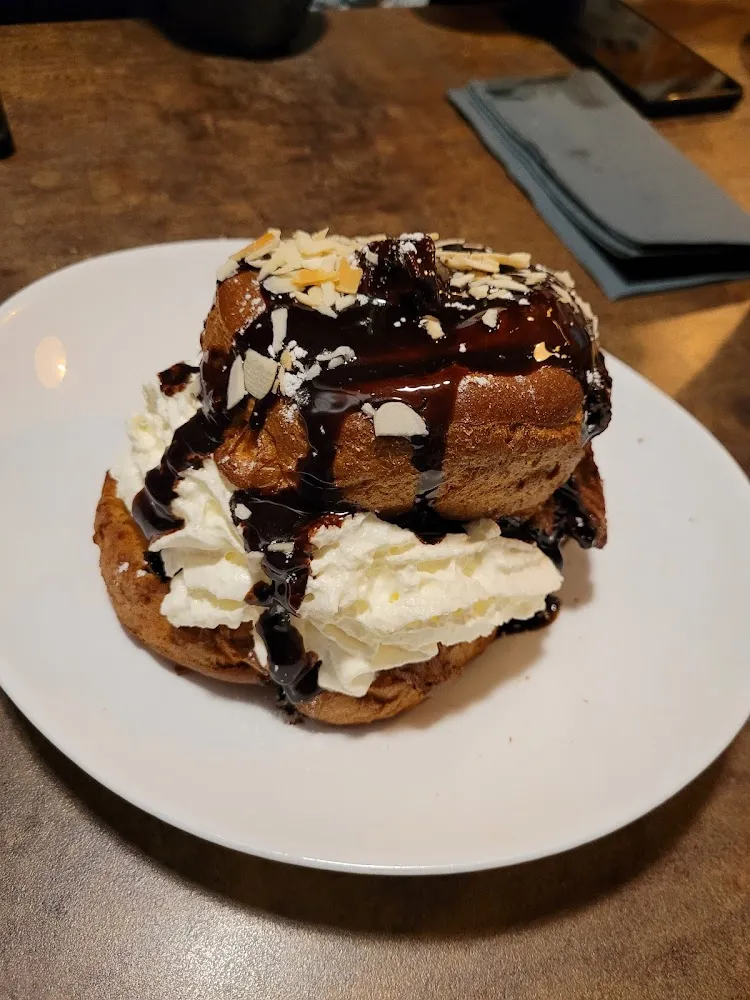 Profiterole Géante